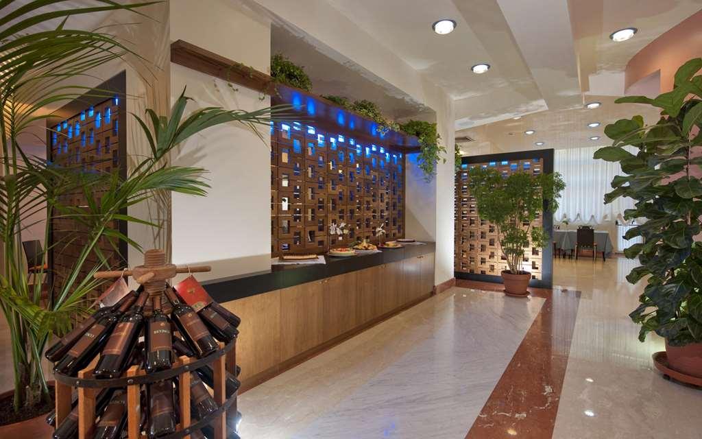 Park Hotel Centro Congressi ポテンツァ レストラン 写真