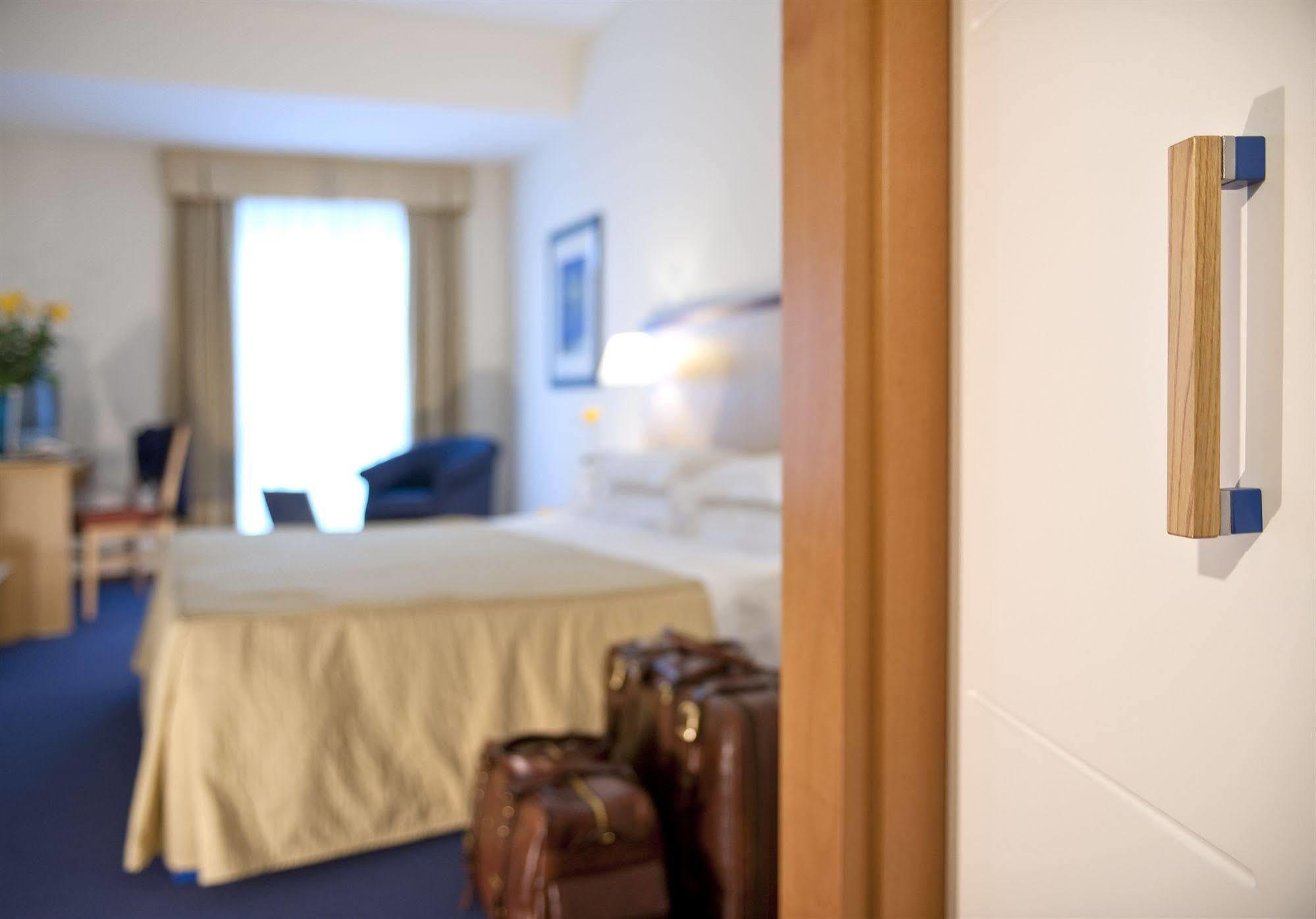 Park Hotel Centro Congressi ポテンツァ エクステリア 写真